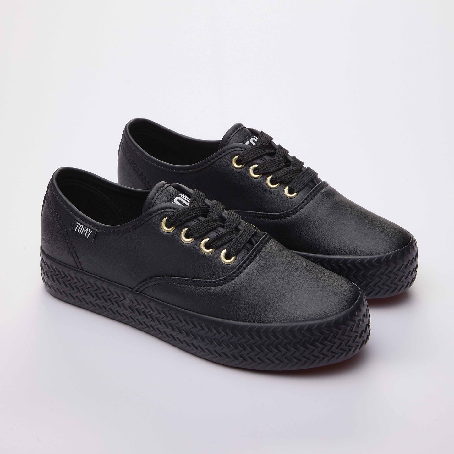 Black Tomy Sneaker
